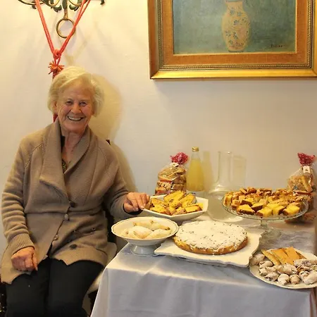 Elda Bed & Breakfast *
